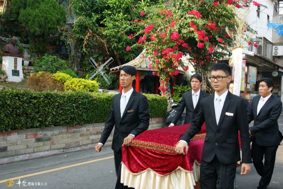 殯葬儀式起靈華梵禮儀公司